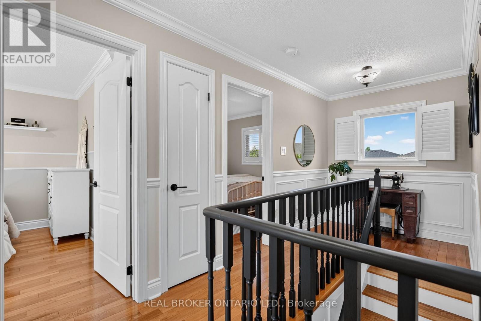 74 HARLEY AVENUE - 22