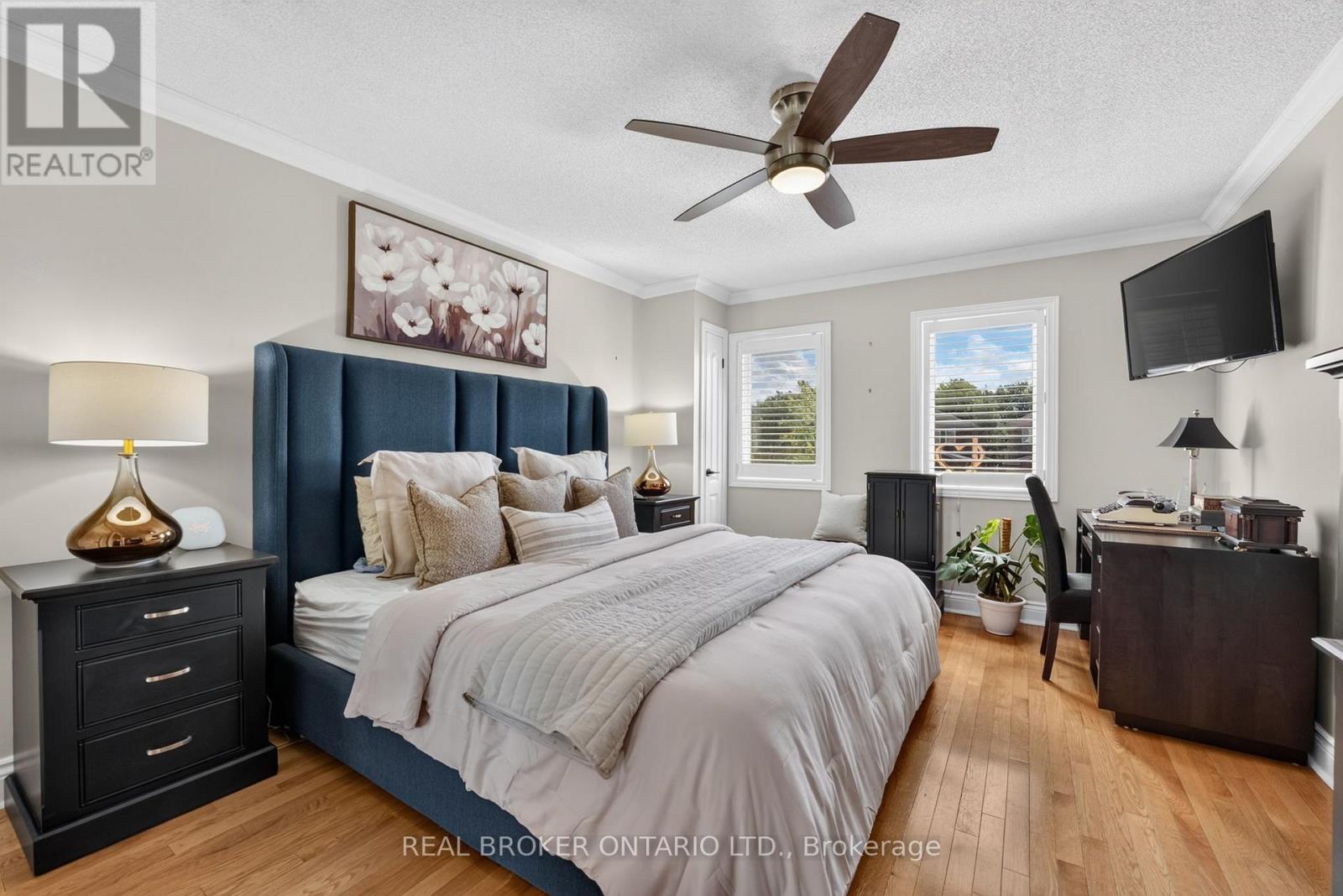 74 HARLEY AVENUE - 27
