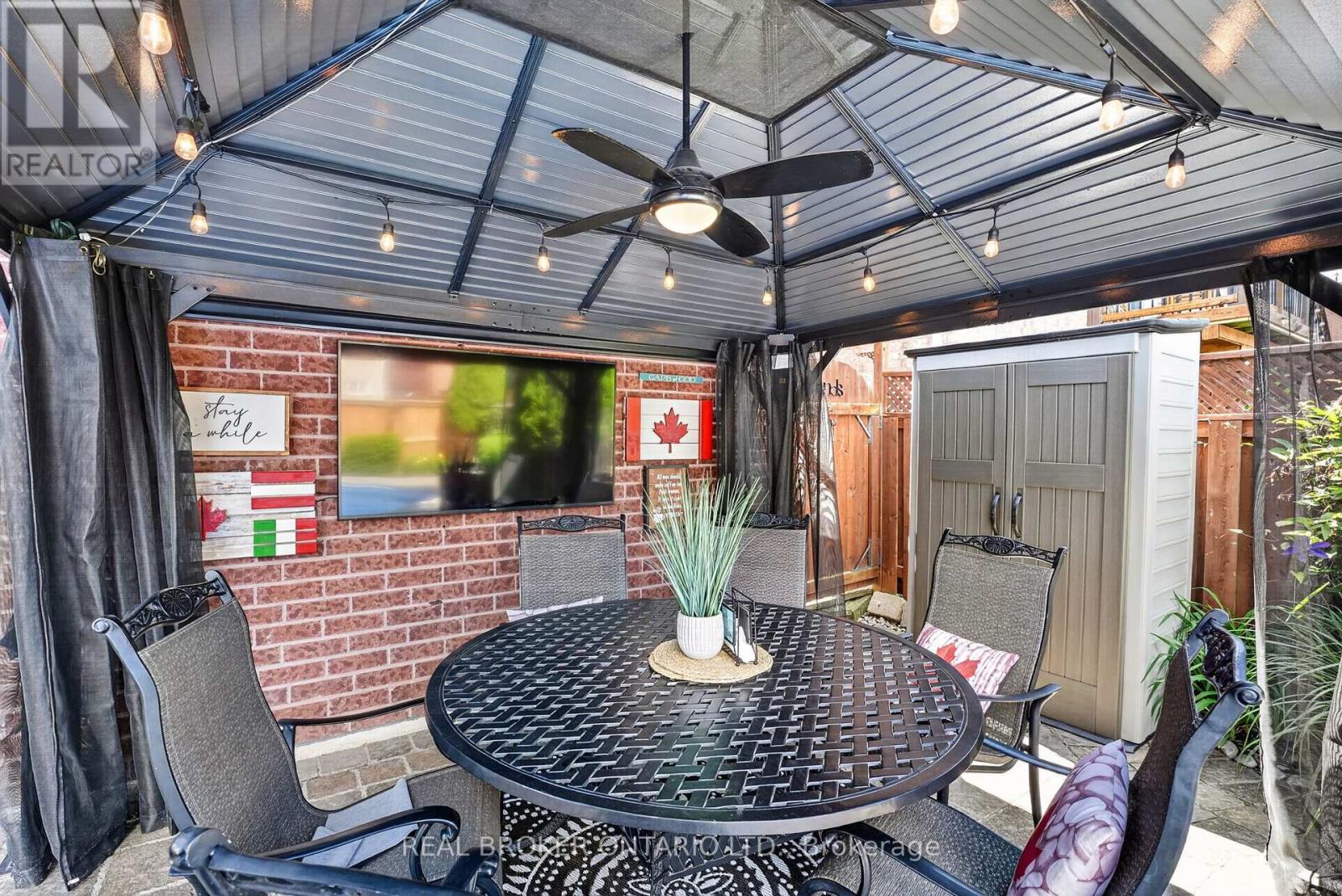 74 HARLEY AVENUE - 42