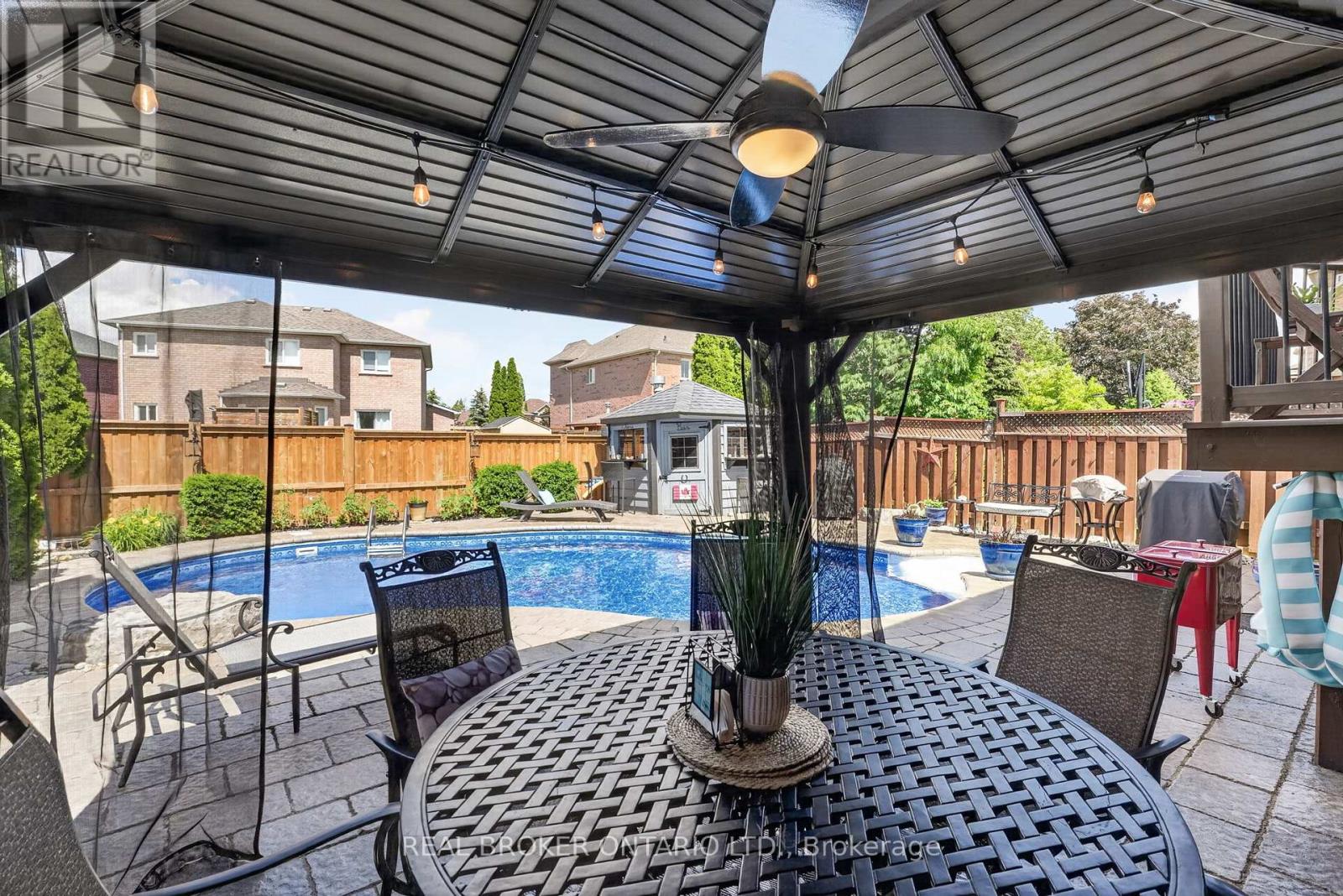 74 HARLEY AVENUE - 43