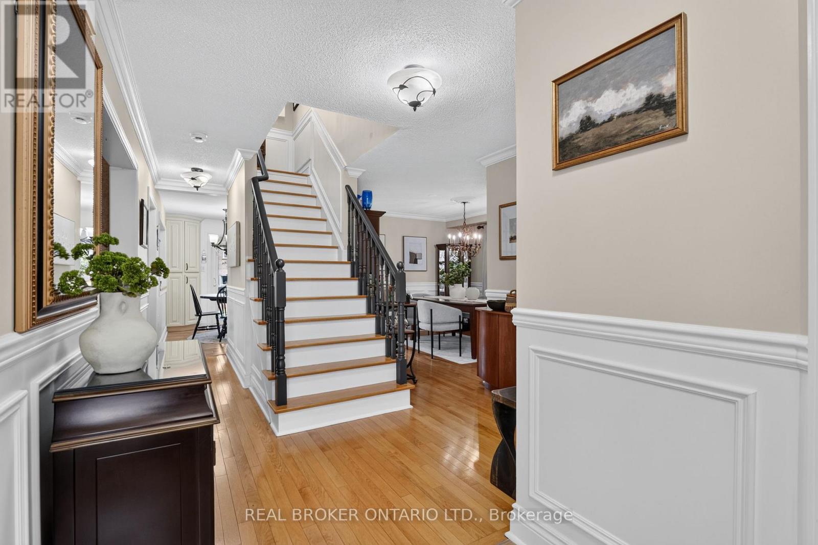 74 HARLEY AVENUE - 6