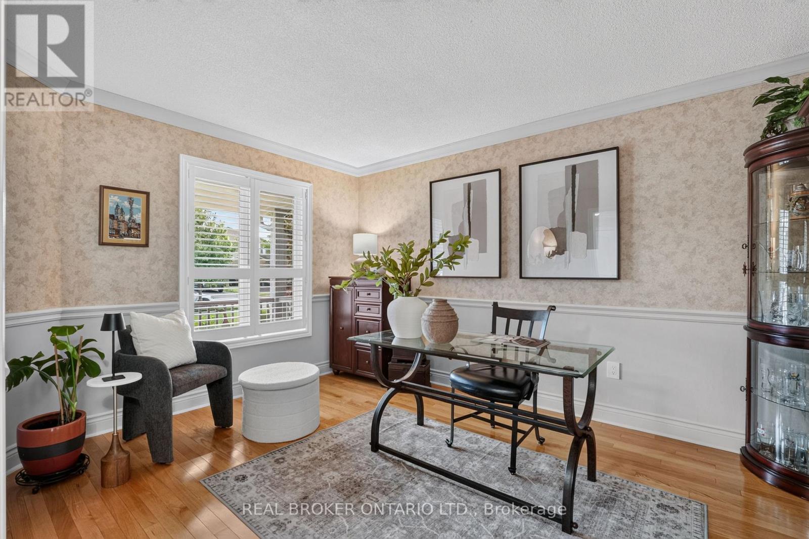 74 HARLEY AVENUE - 7