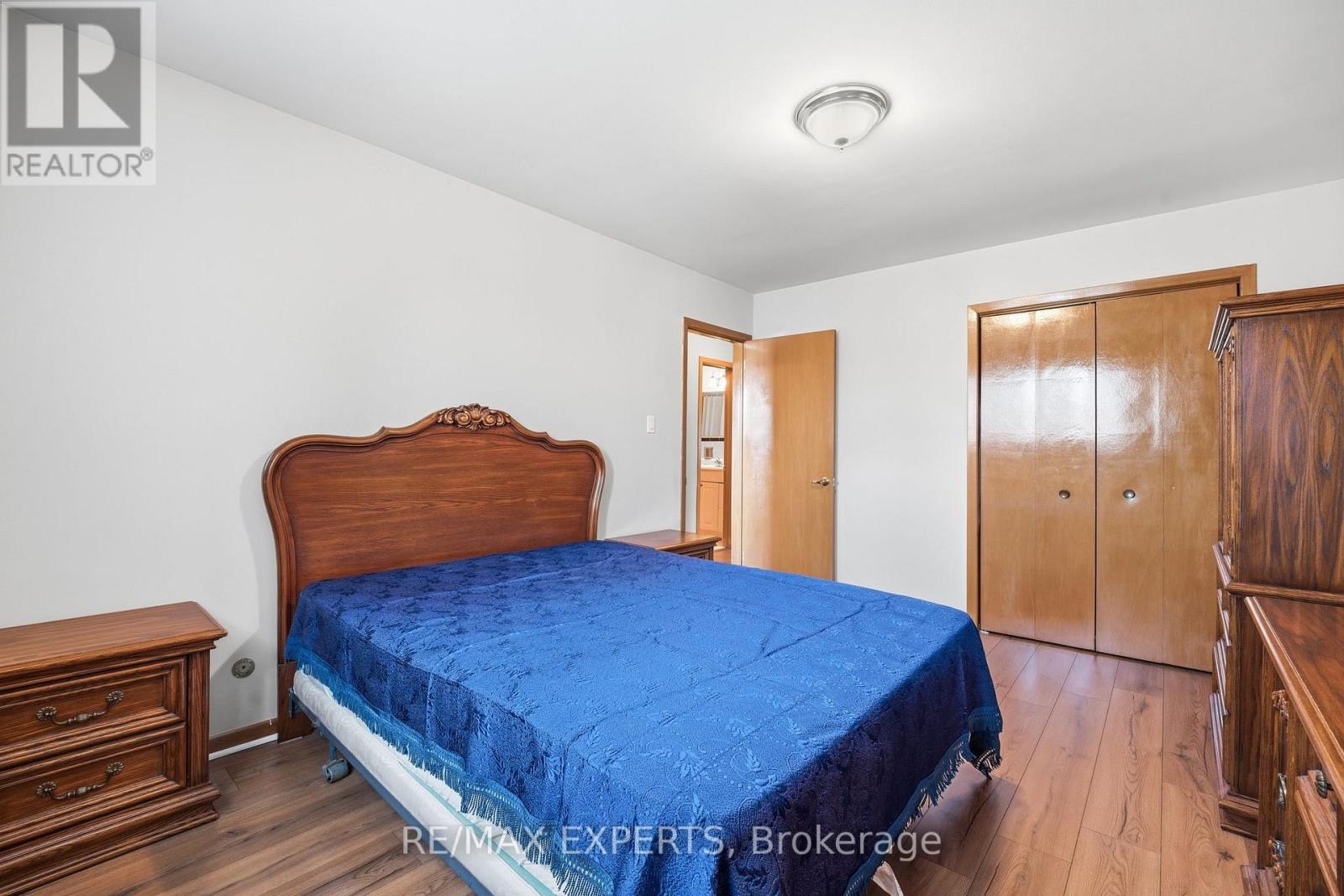 302 HULLMAR DRIVE - 16