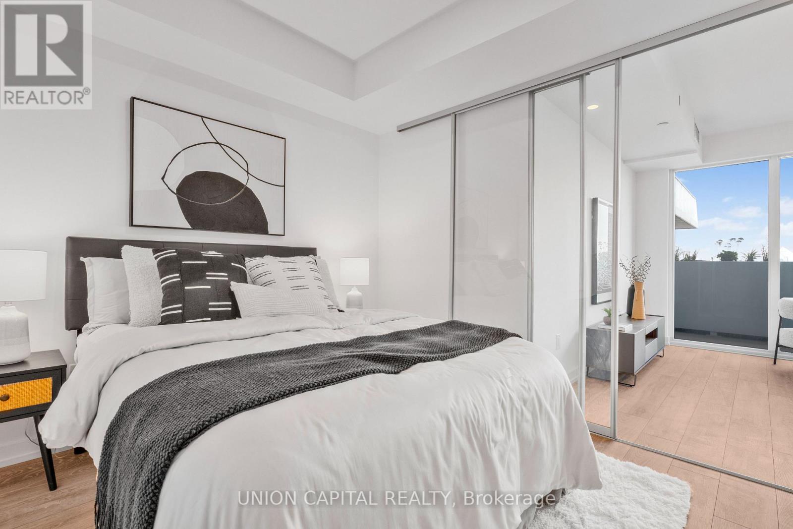 #835 1100 SHEPPARD AVENUE W - 14