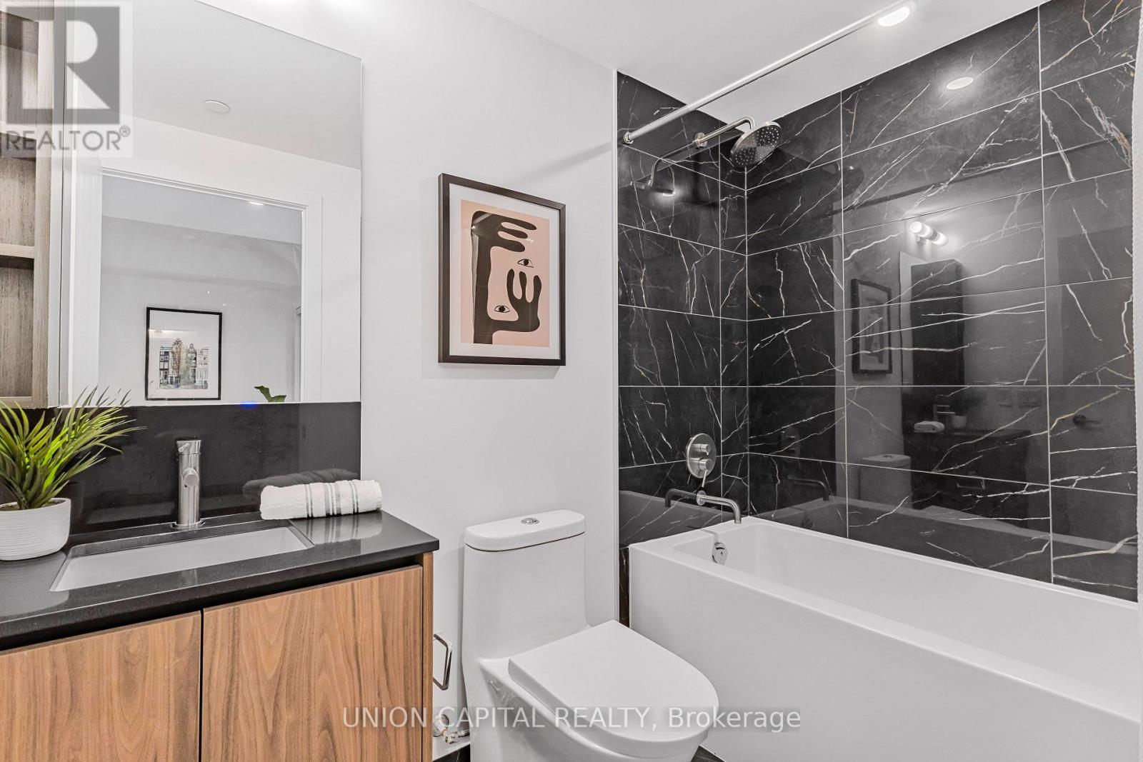 #835 1100 SHEPPARD AVENUE W - 15