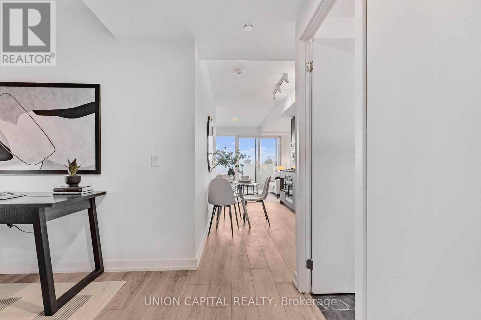 #835 1100 SHEPPARD AVENUE W - 16