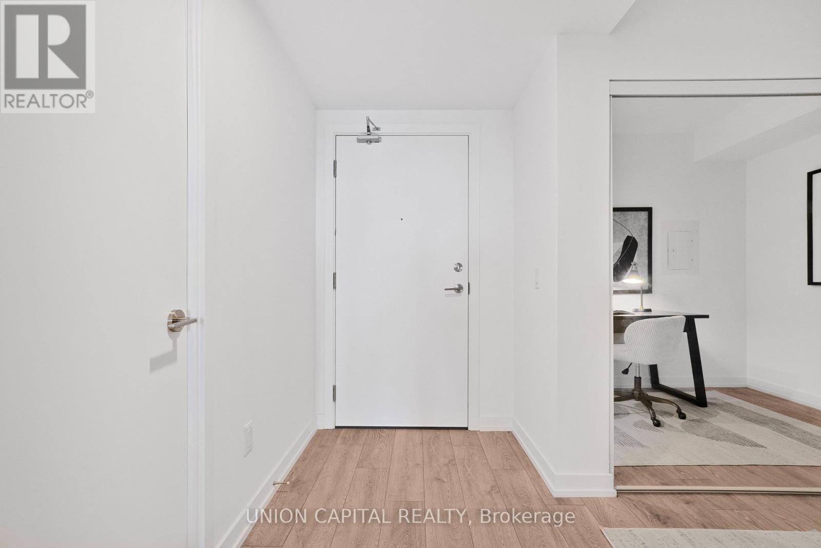 #835 1100 SHEPPARD AVENUE W - 20
