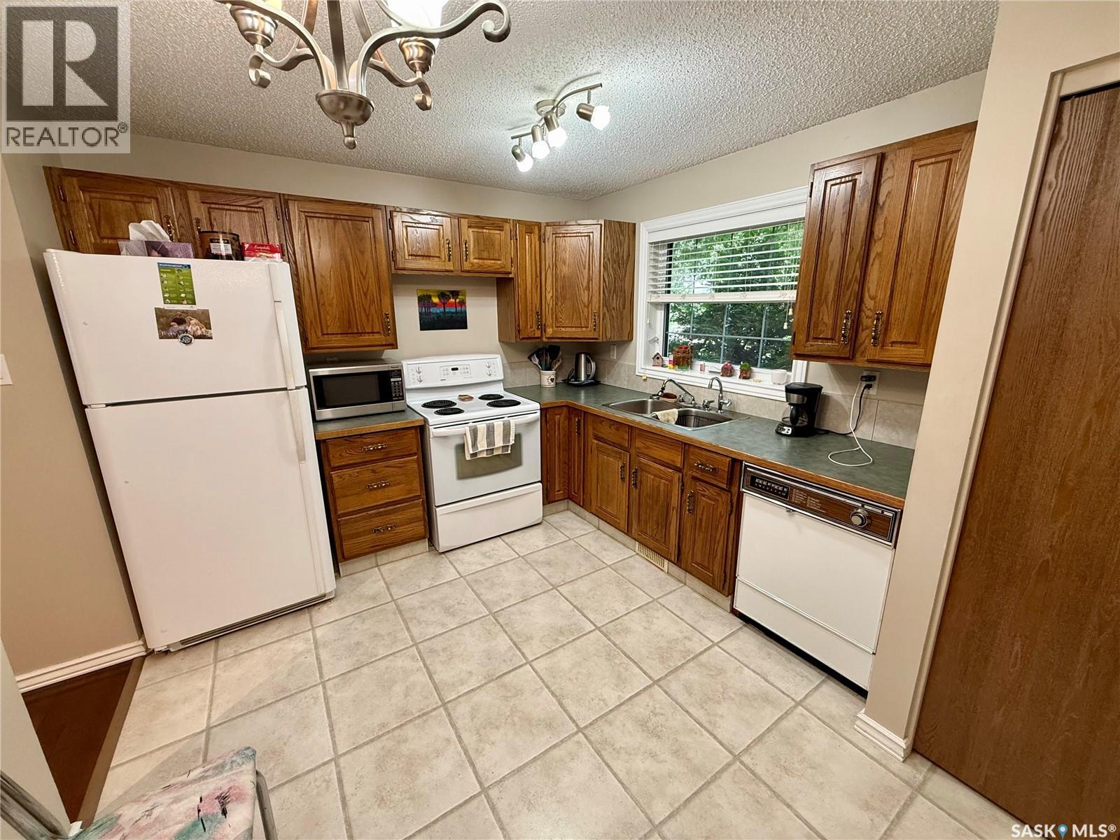 831 Seymour CRESCENT N - photo 3