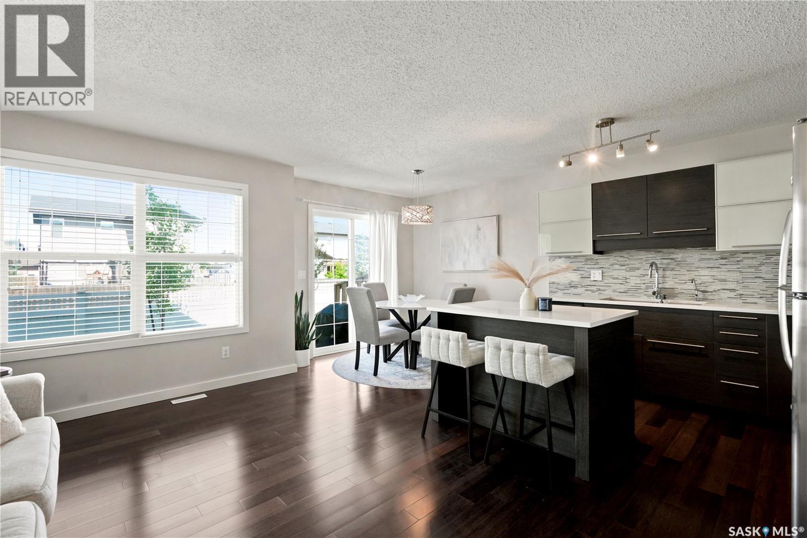 313 410 Ledingham WAY — photo 15