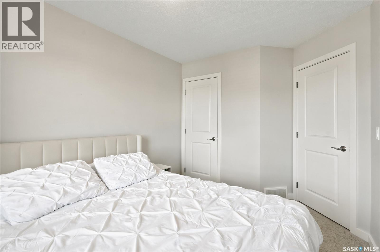 313 410 Ledingham WAY — photo 21