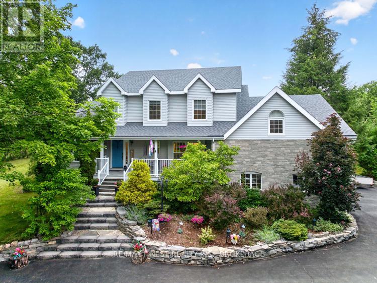 2038 VALLEYVIEW DRIVE - 1