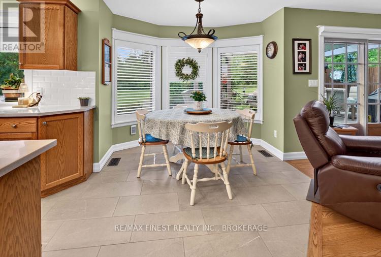 2038 VALLEYVIEW DRIVE - 19