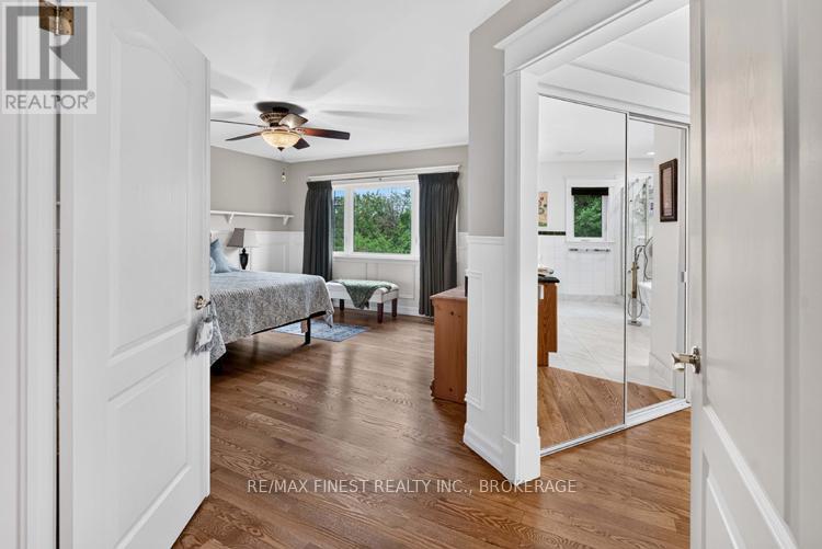 2038 VALLEYVIEW DRIVE - 28