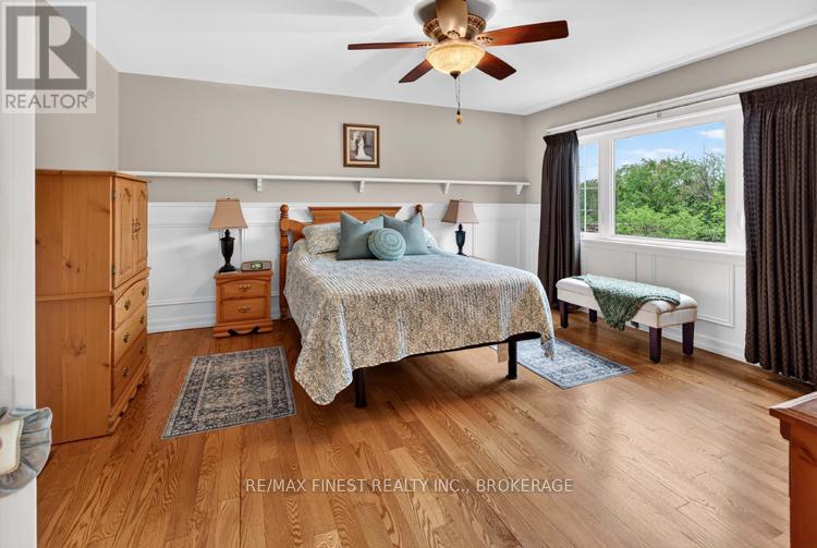 2038 VALLEYVIEW DRIVE - 29