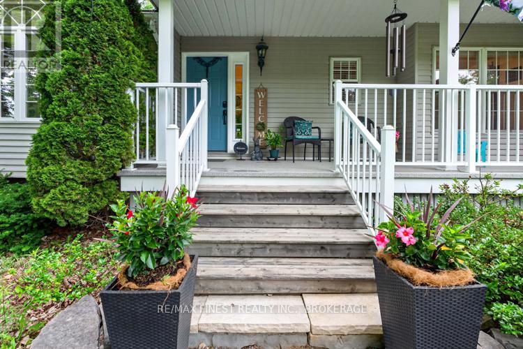 2038 VALLEYVIEW DRIVE - 3