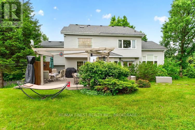 2038 VALLEYVIEW DRIVE - 46