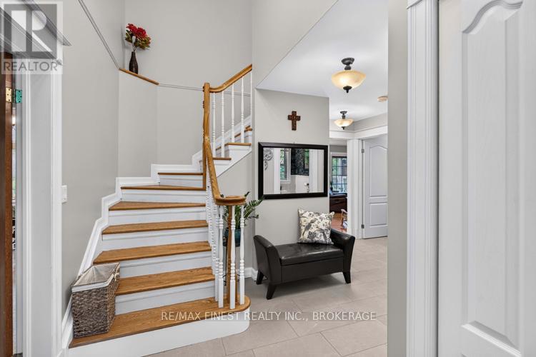 2038 VALLEYVIEW DRIVE - 5