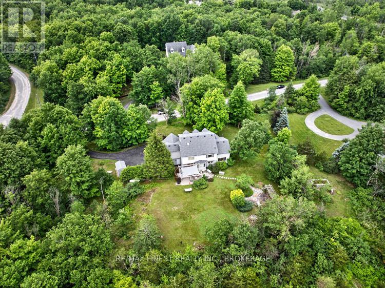 2038 VALLEYVIEW DRIVE - 50