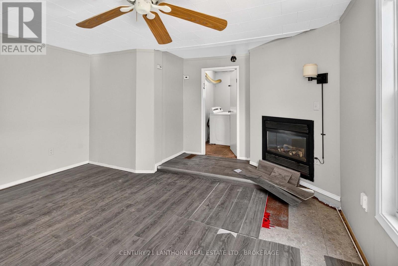 139 DRENNAN STREET - 4