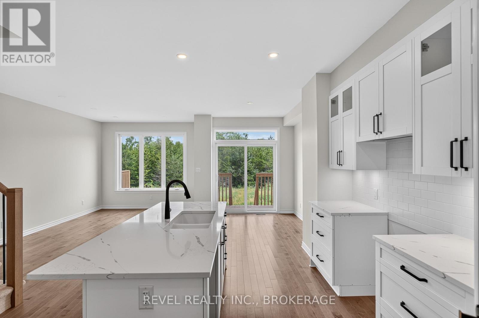 444 BUCKTHORN DRIVE - 15