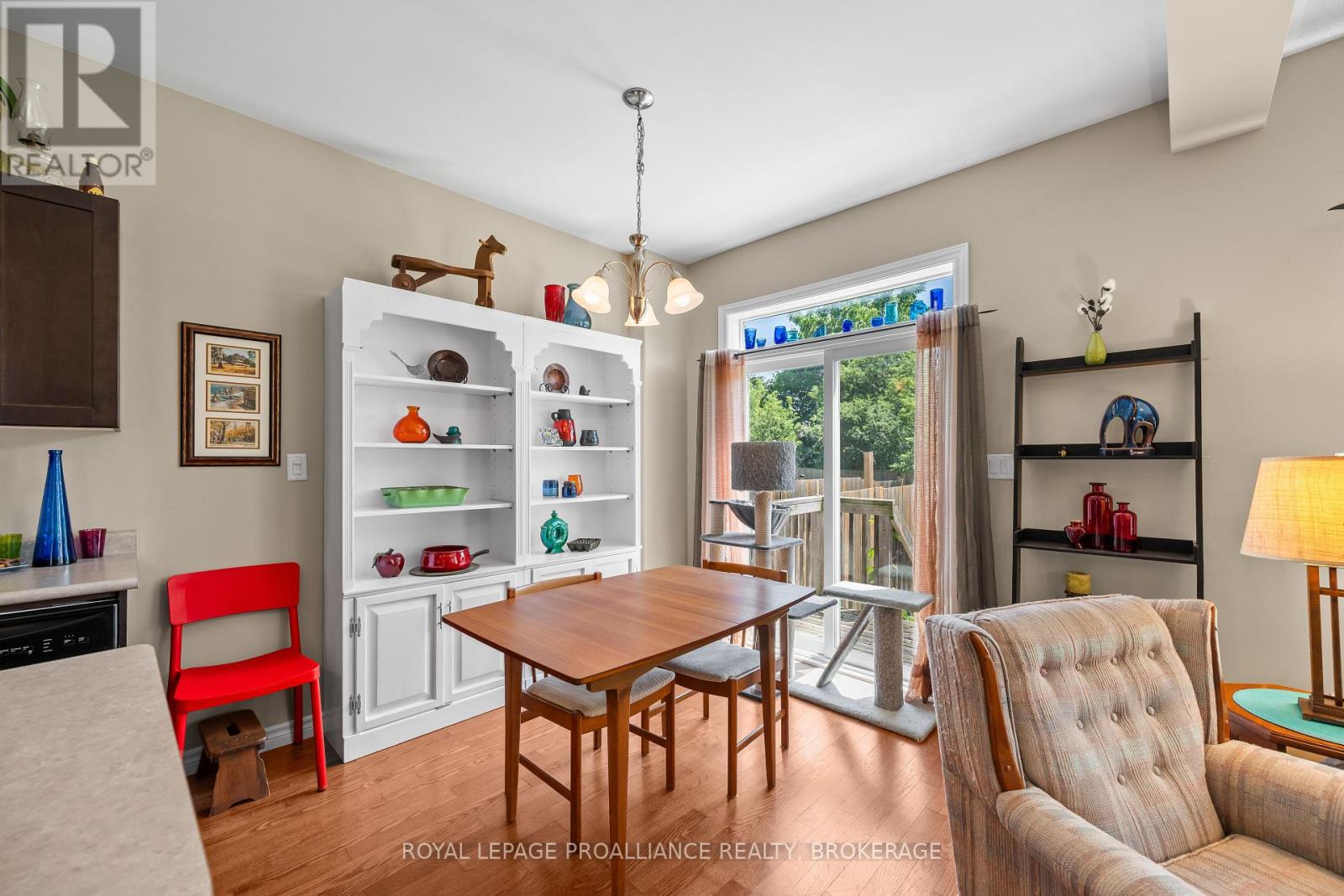 917 BLOSSOM STREET - 11
