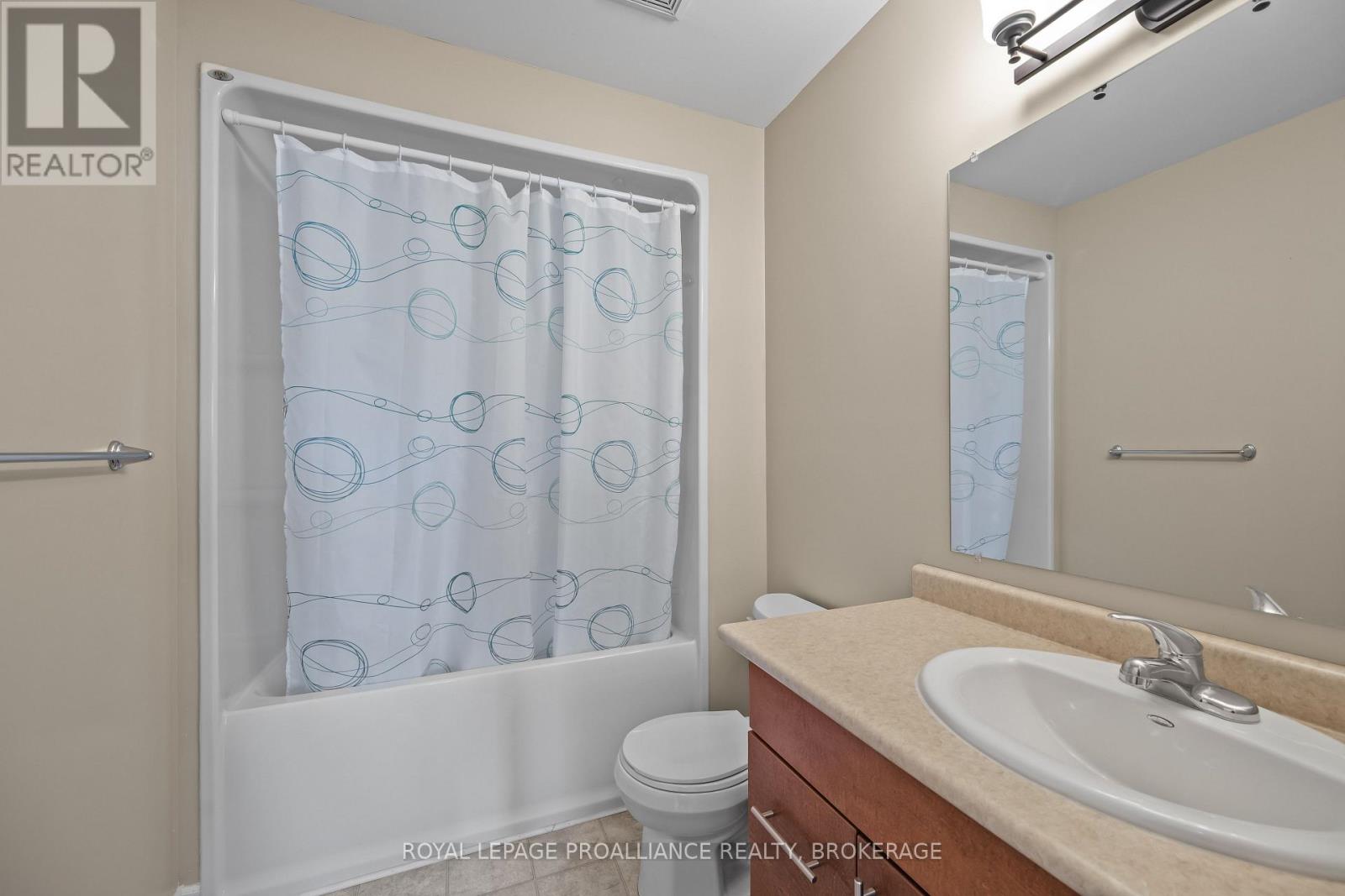 917 BLOSSOM STREET - 23