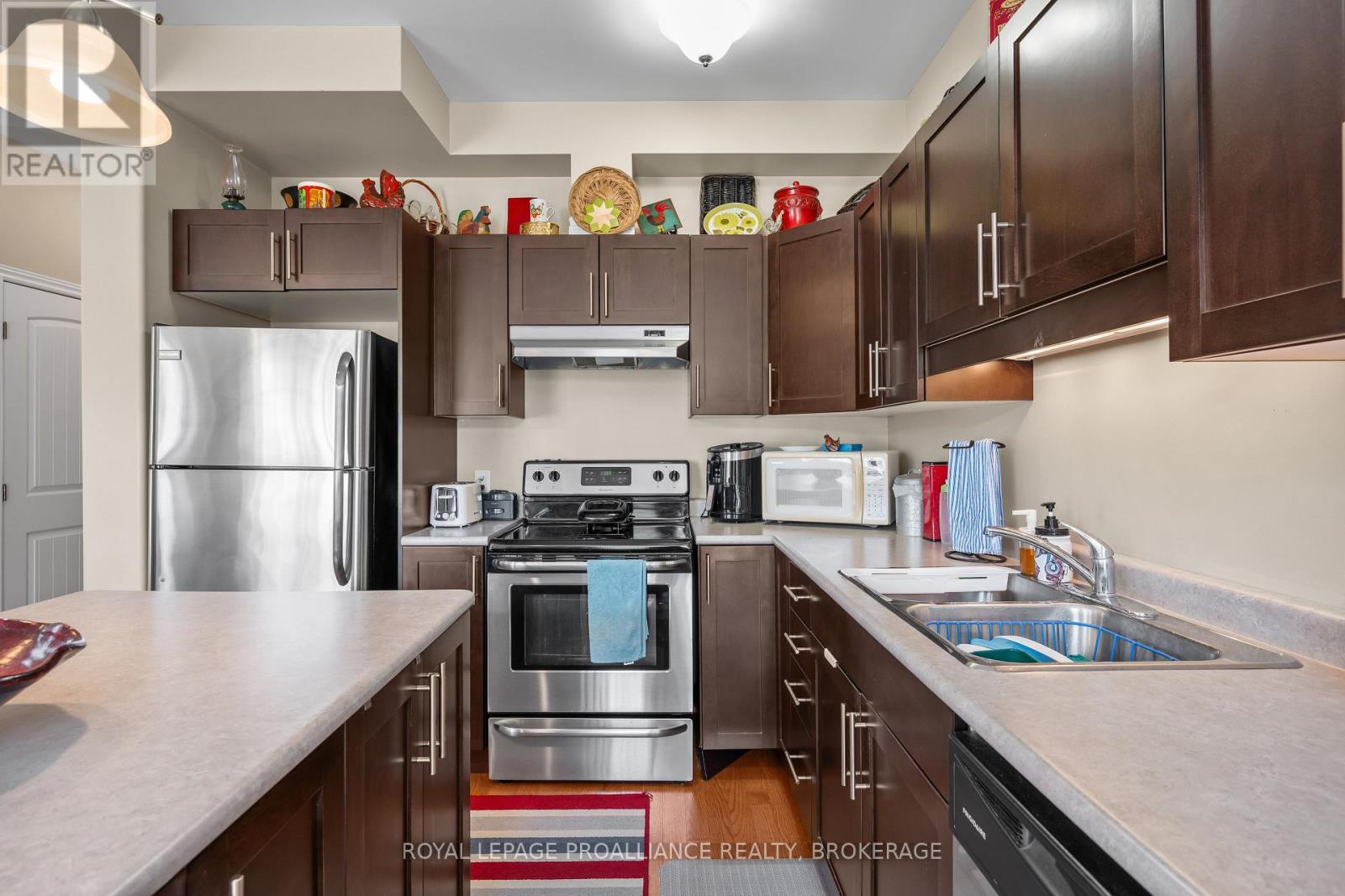 917 BLOSSOM STREET - 9