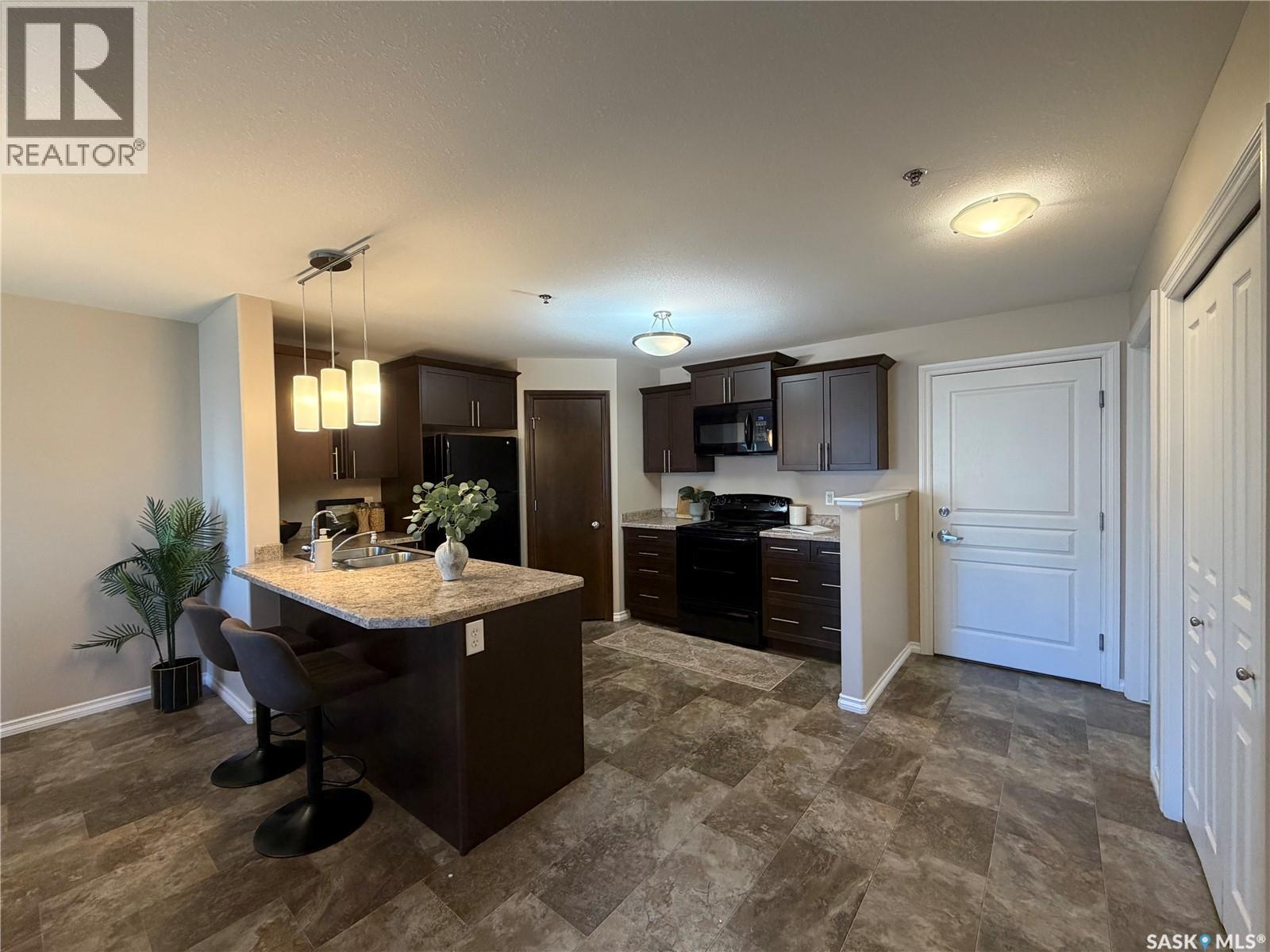 102 1621 Dakota DRIVE - photo 5