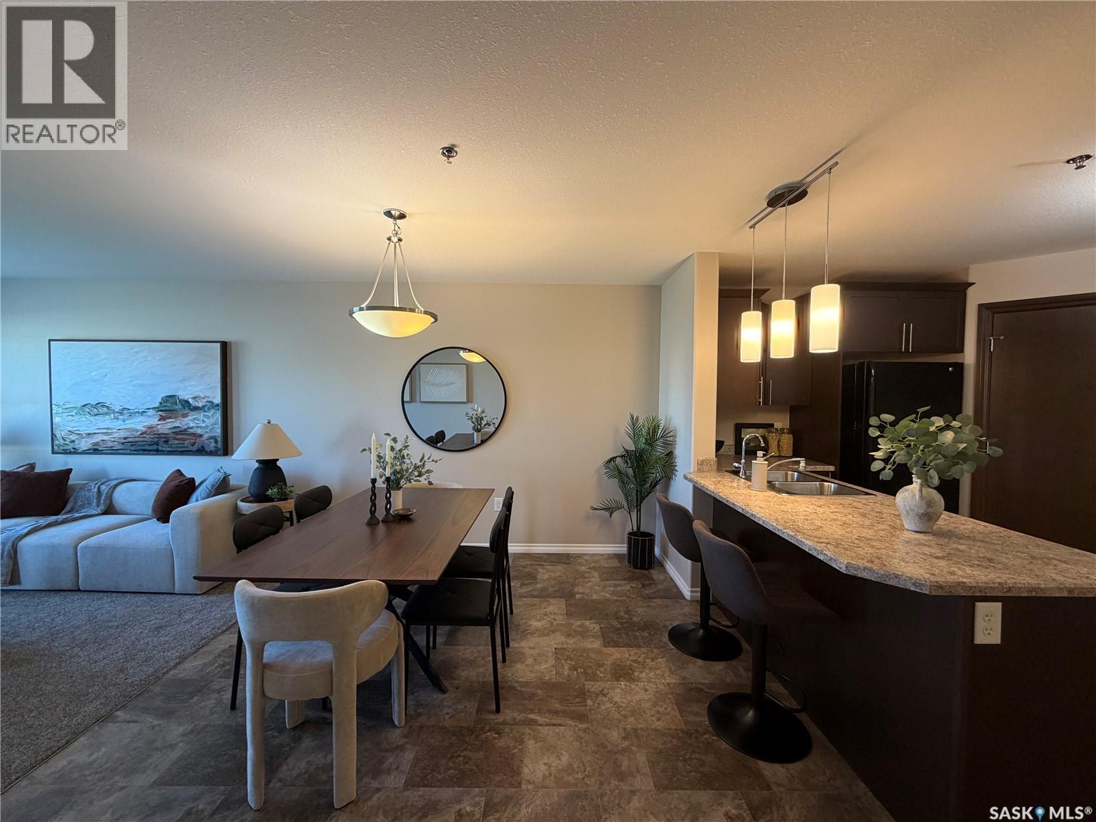 102 1621 Dakota DRIVE — photo 8