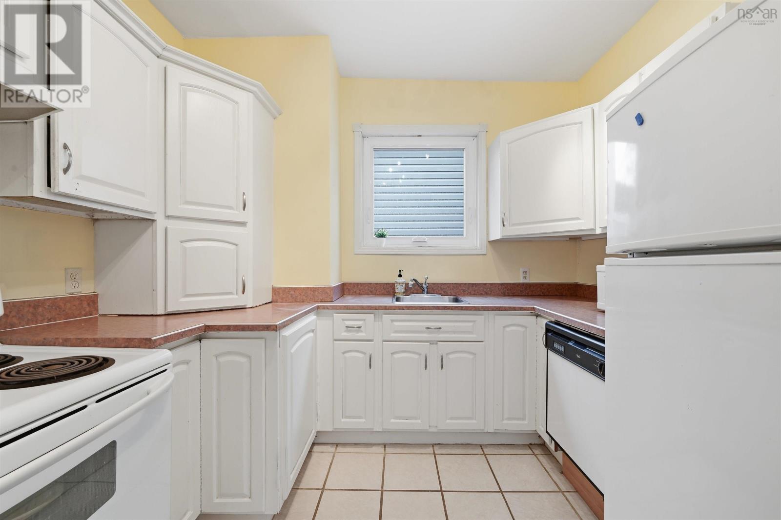 6279 Yale Street - 12