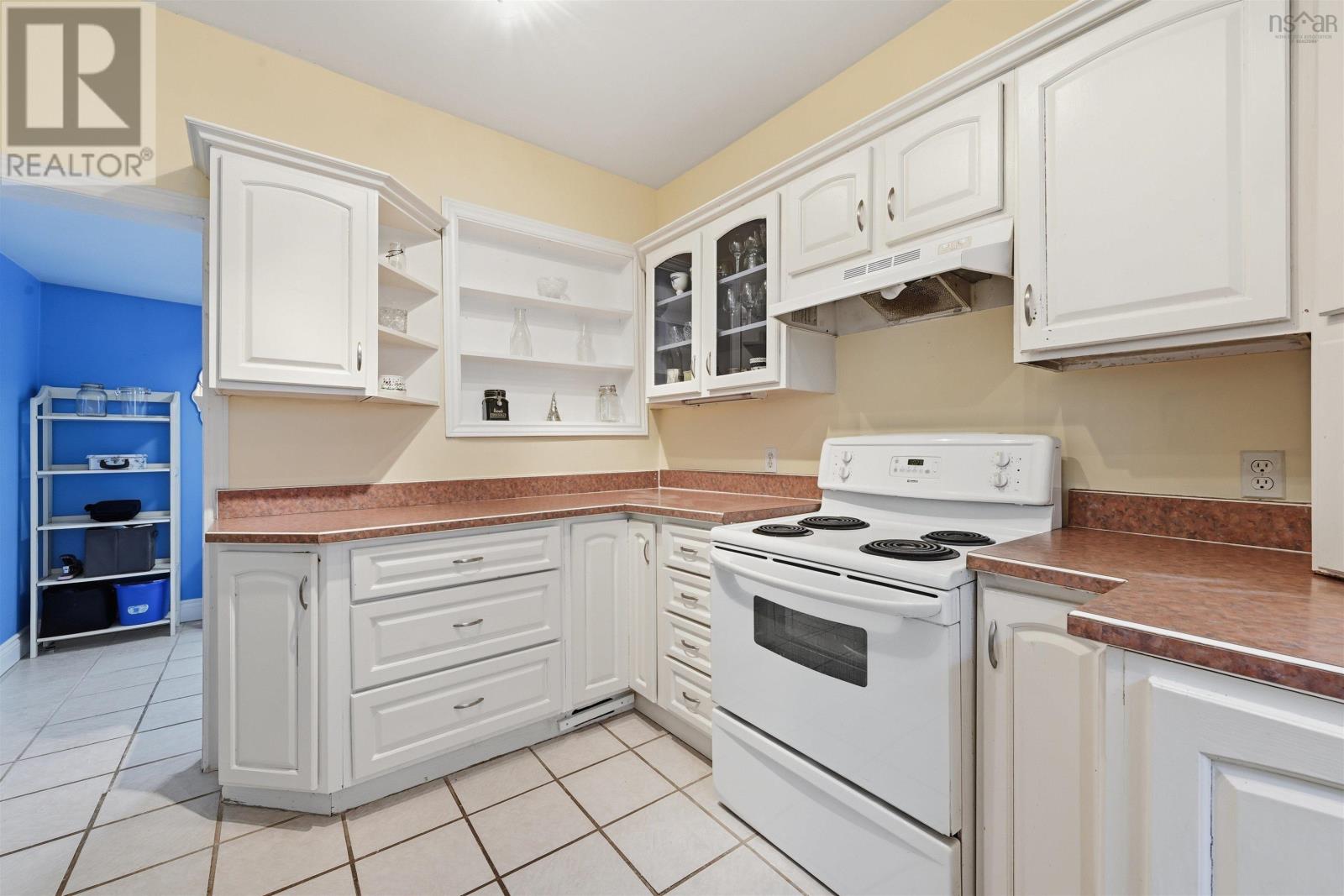 6279 Yale Street - 13