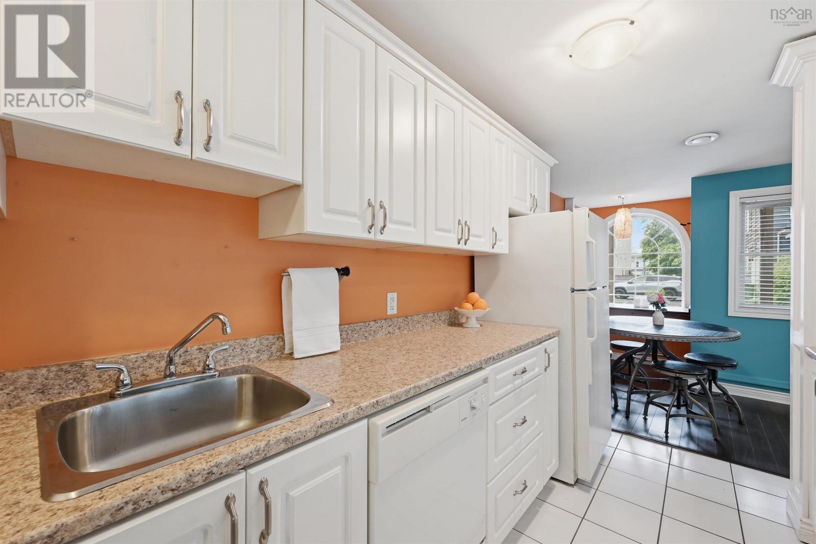 6279 Yale Street - 32