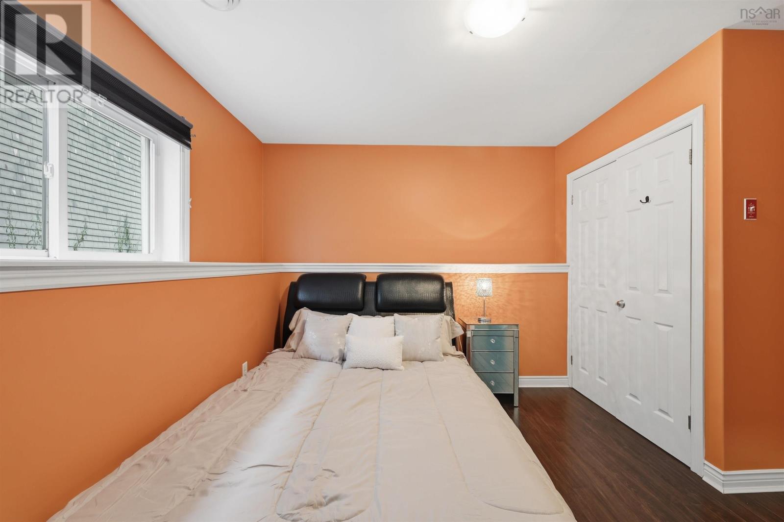 6279 Yale Street - 34