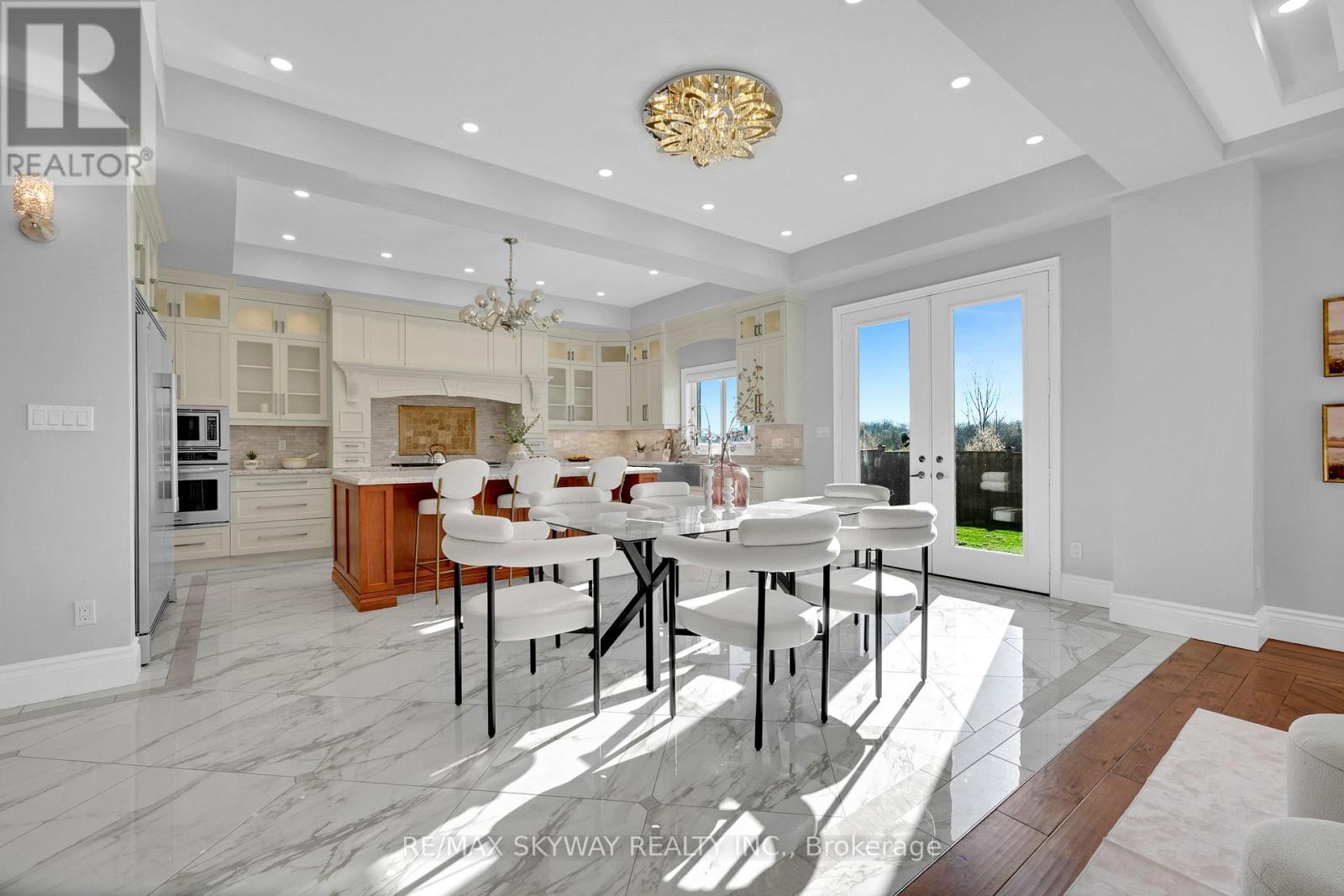 7 RIESLING COURT - 11