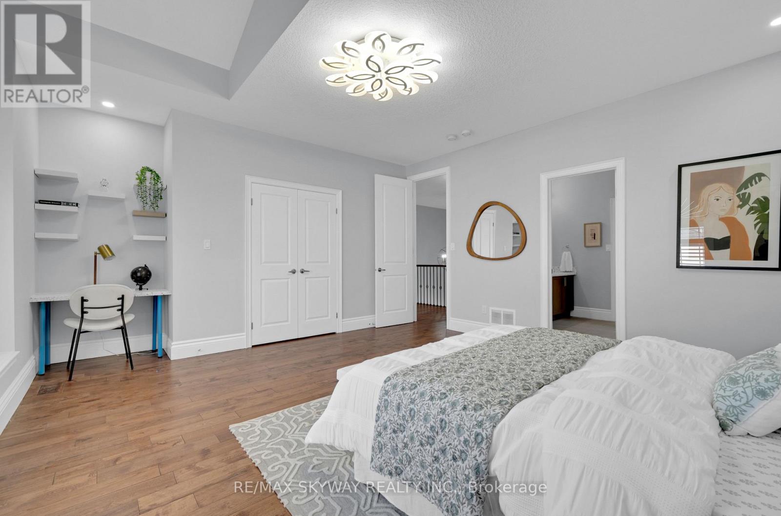 7 RIESLING COURT - 32