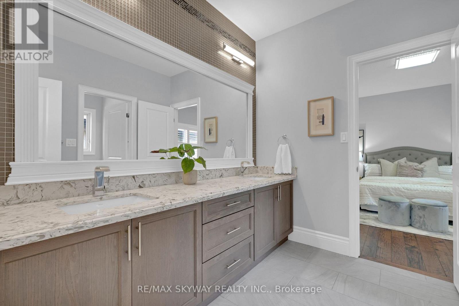 7 RIESLING COURT - 34
