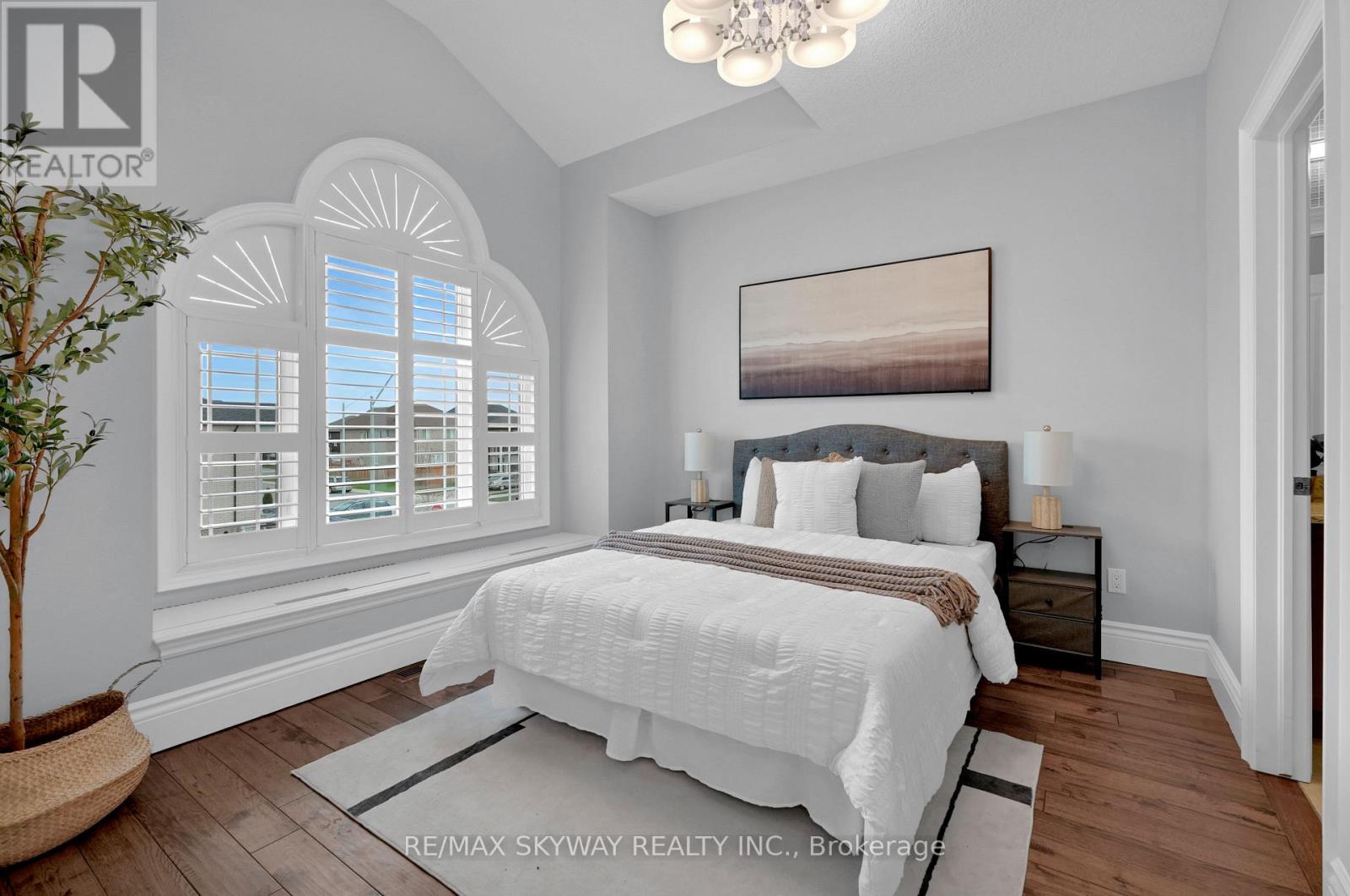 7 RIESLING COURT - 36