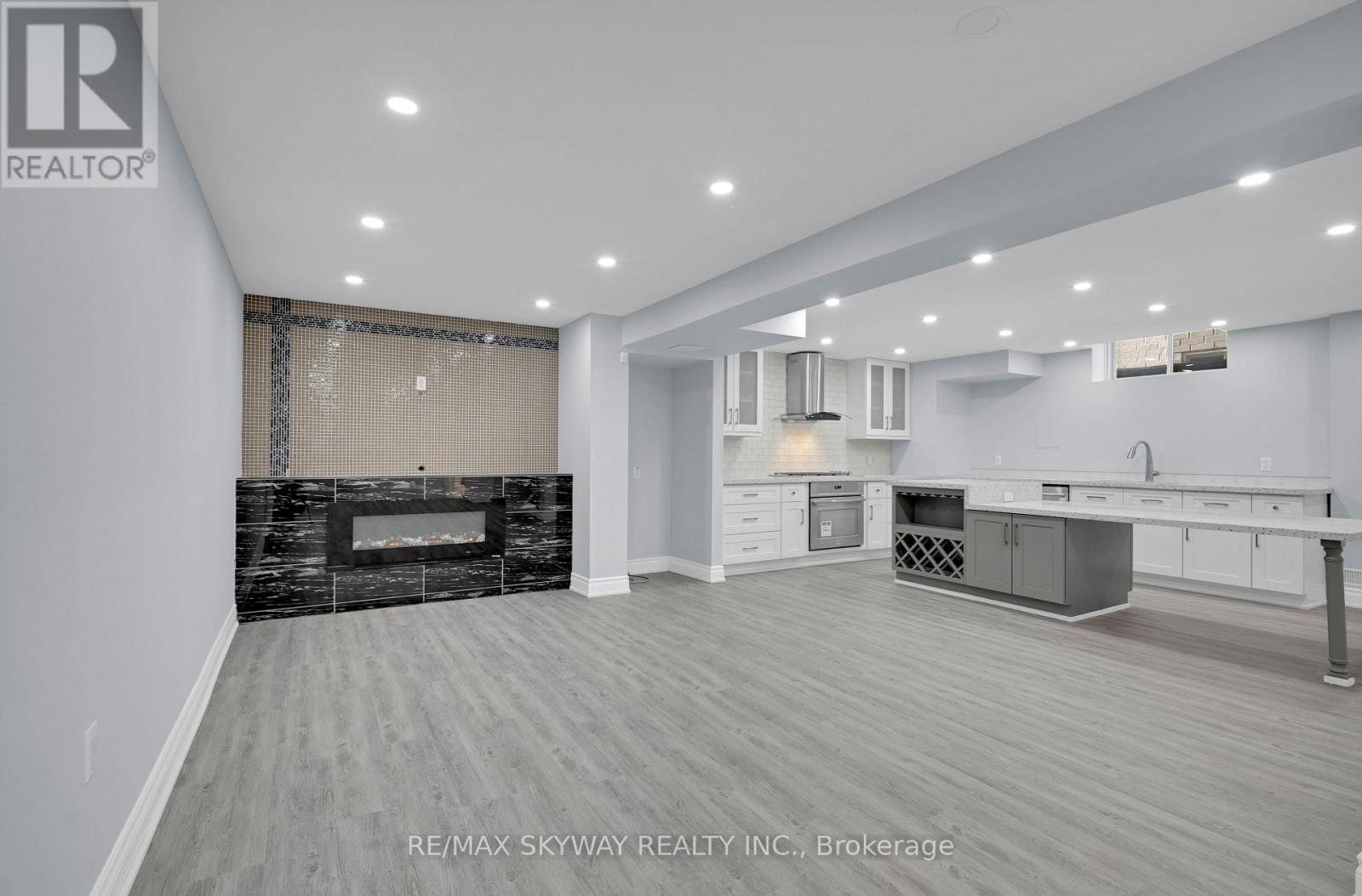 7 RIESLING COURT - 43
