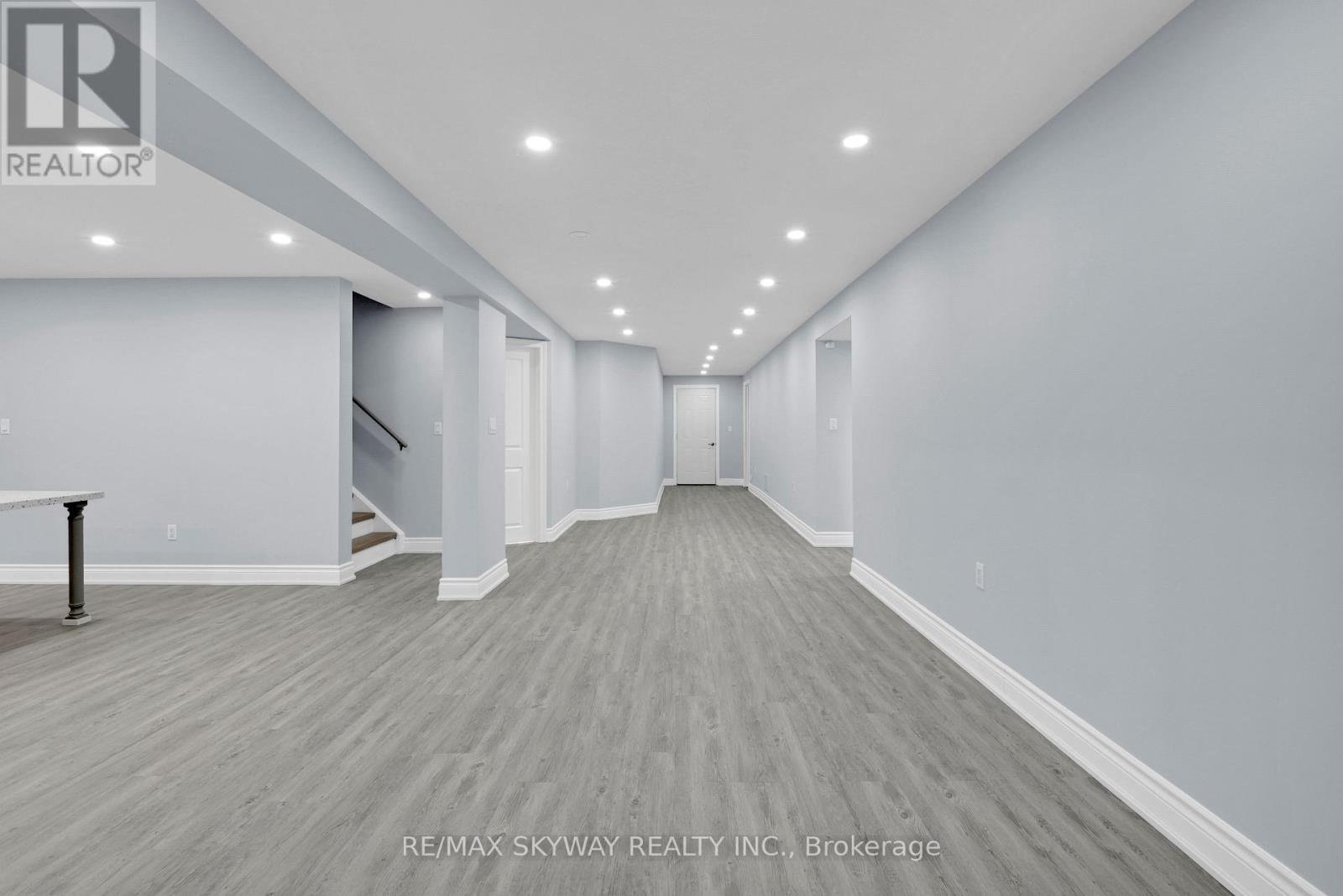 7 RIESLING COURT - 44