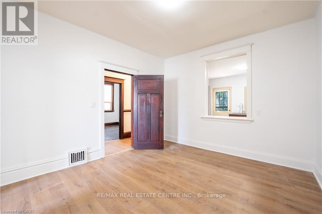 1274 BARTON STREET E - 10