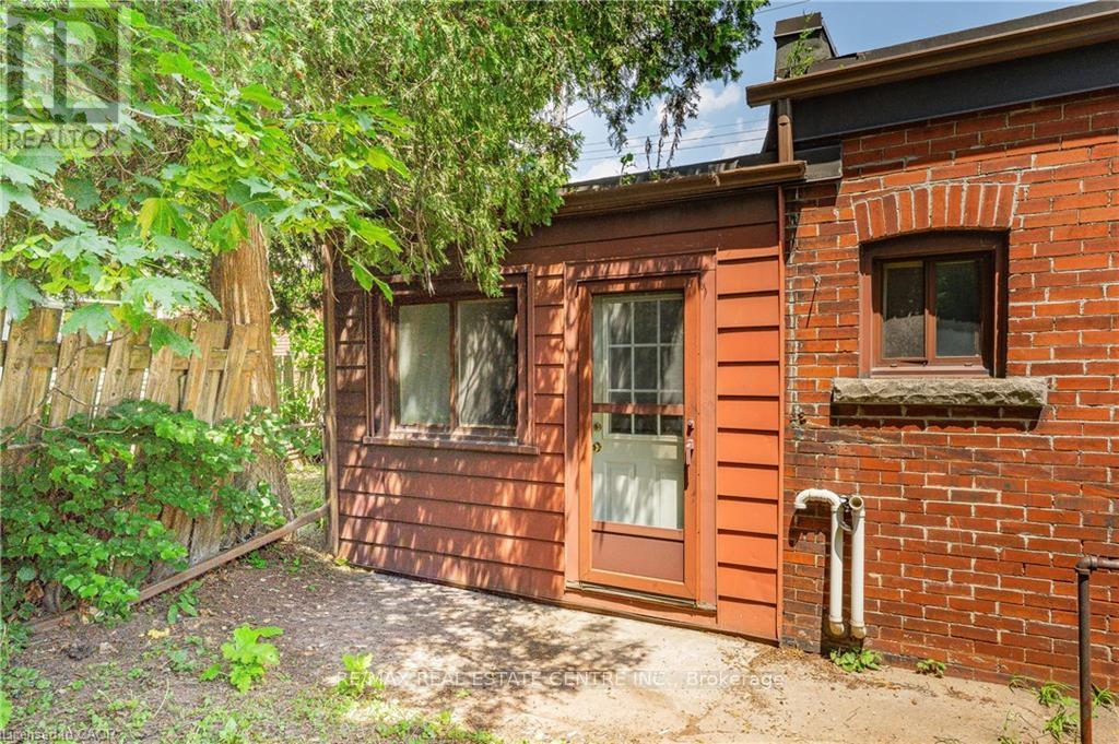 1274 BARTON STREET E - 14