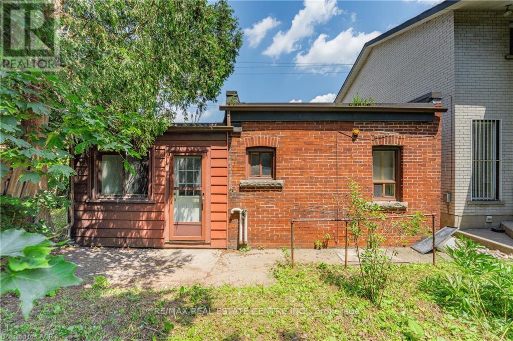 1274 BARTON STREET E - 17