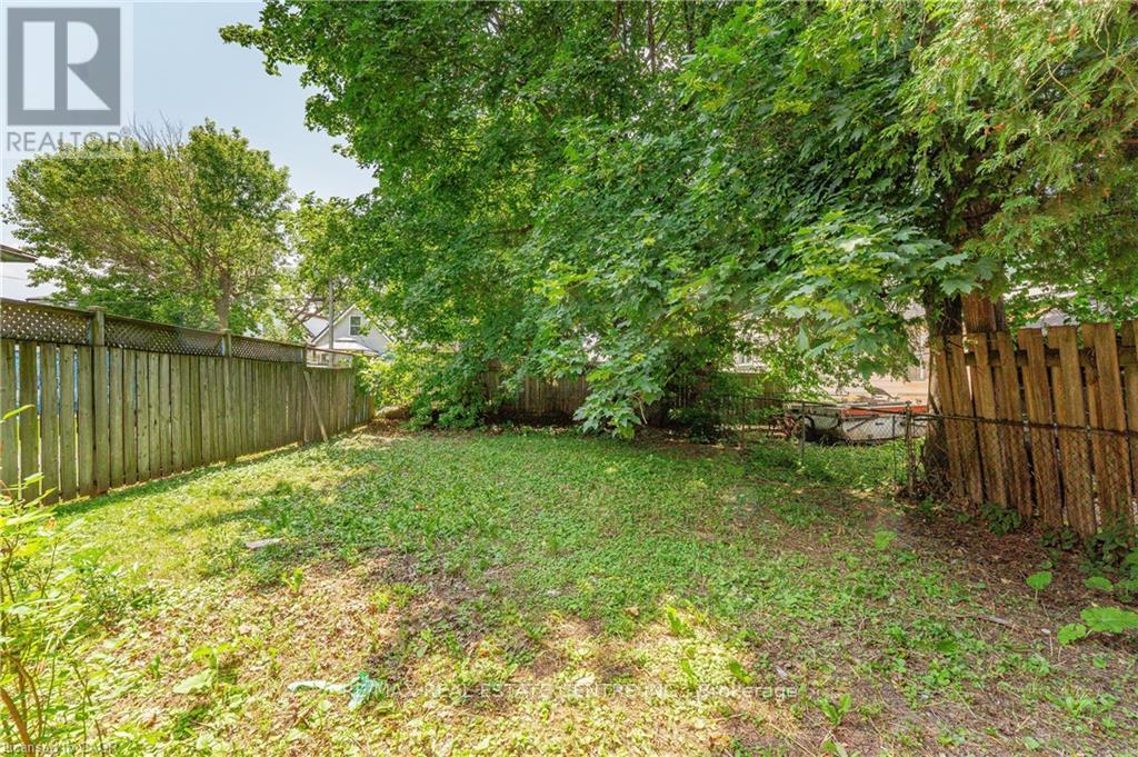 1274 BARTON STREET E - 19