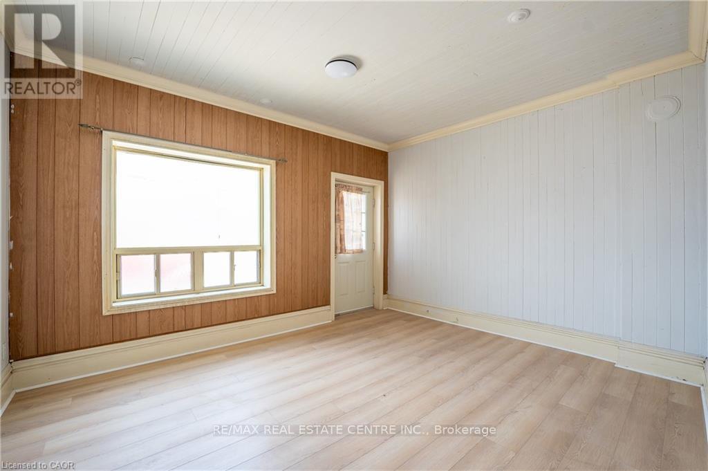 1274 BARTON STREET E - 3