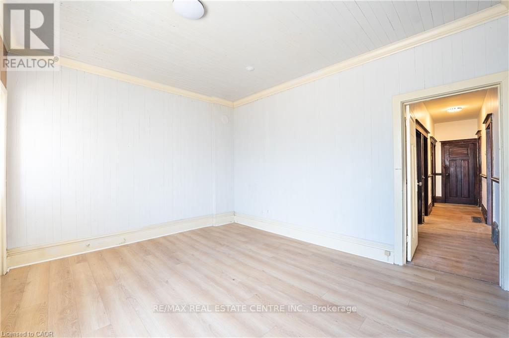 1274 BARTON STREET E - 4