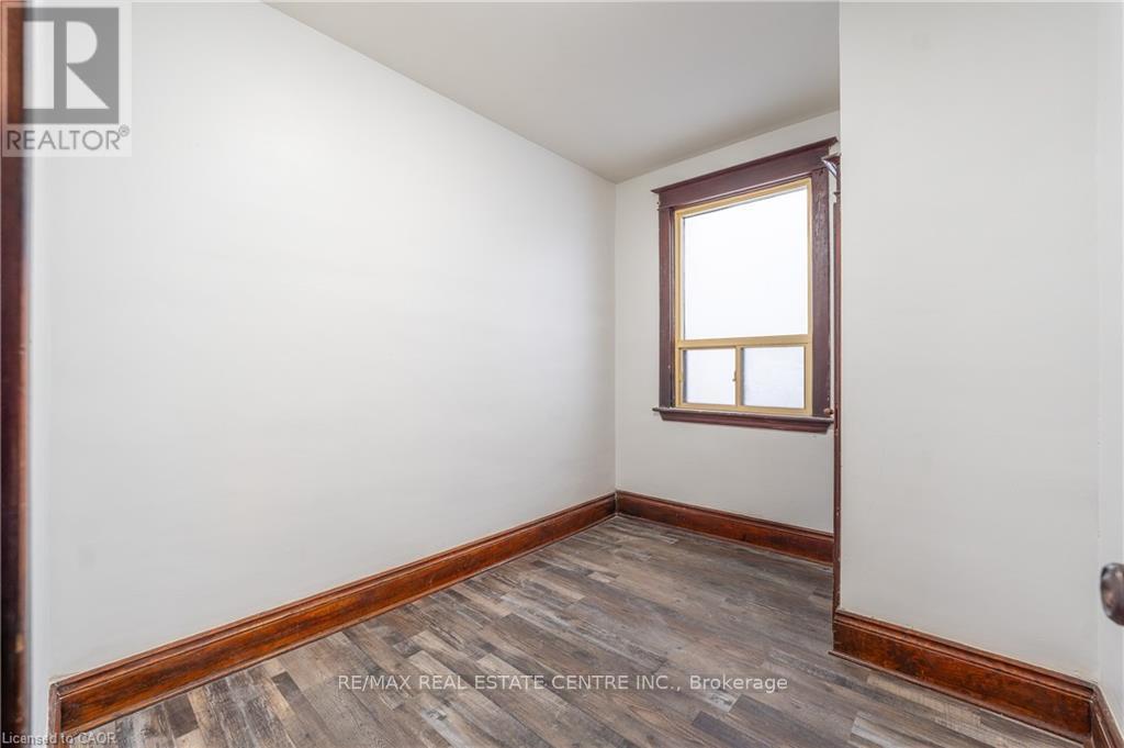 1274 BARTON STREET E - 5