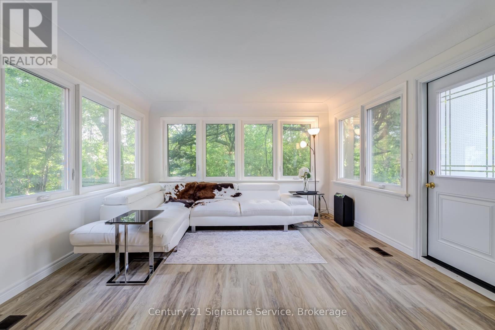 13 ALLAN AVENUE - Image 22