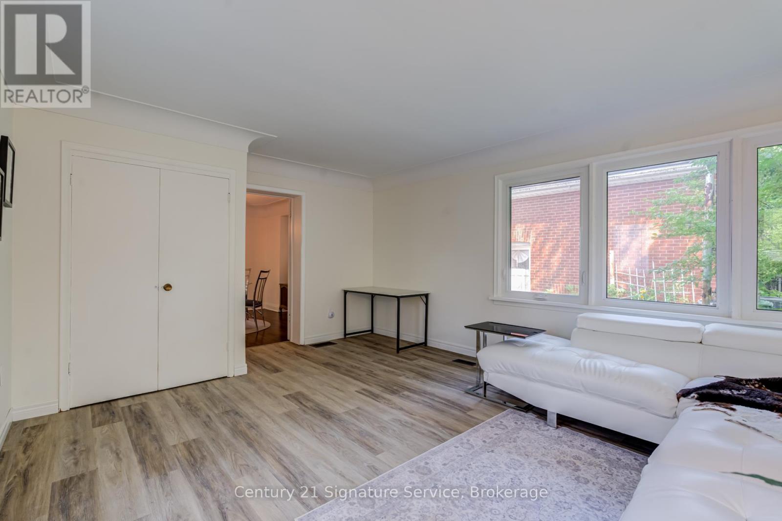 13 ALLAN AVENUE - Image 24