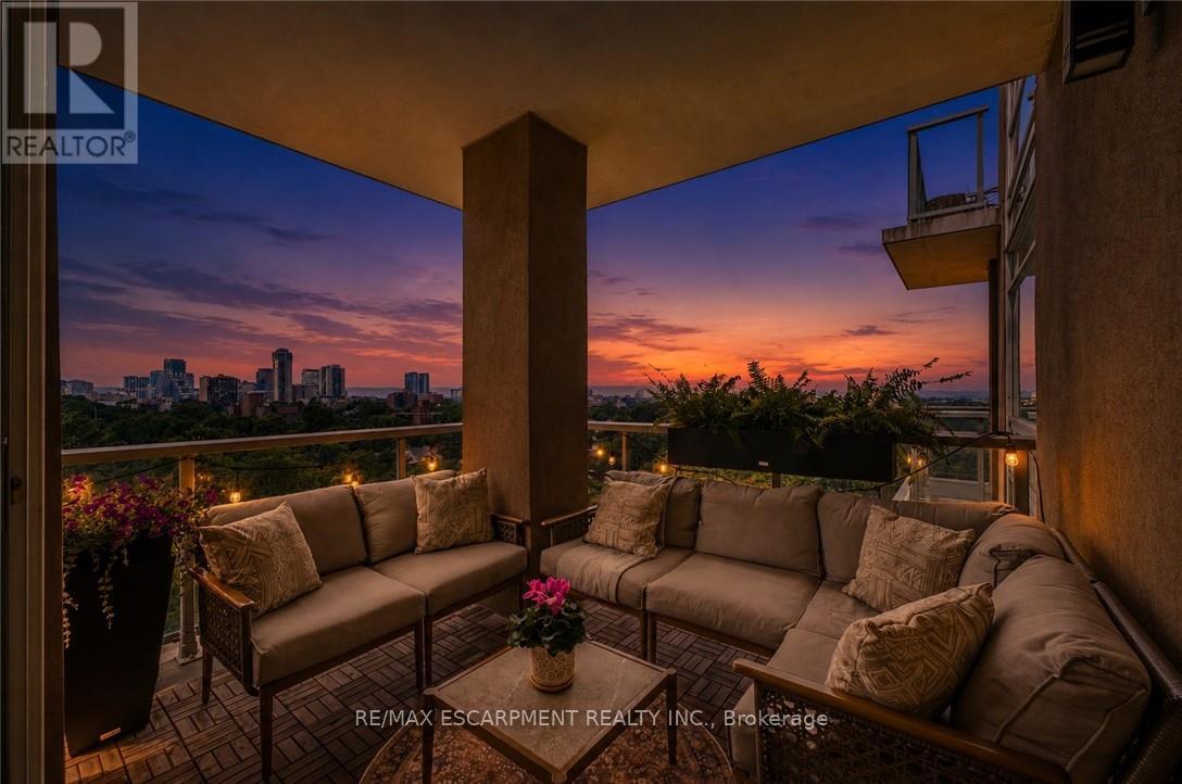 #403 455 CHARLTON AVENUE E - 22