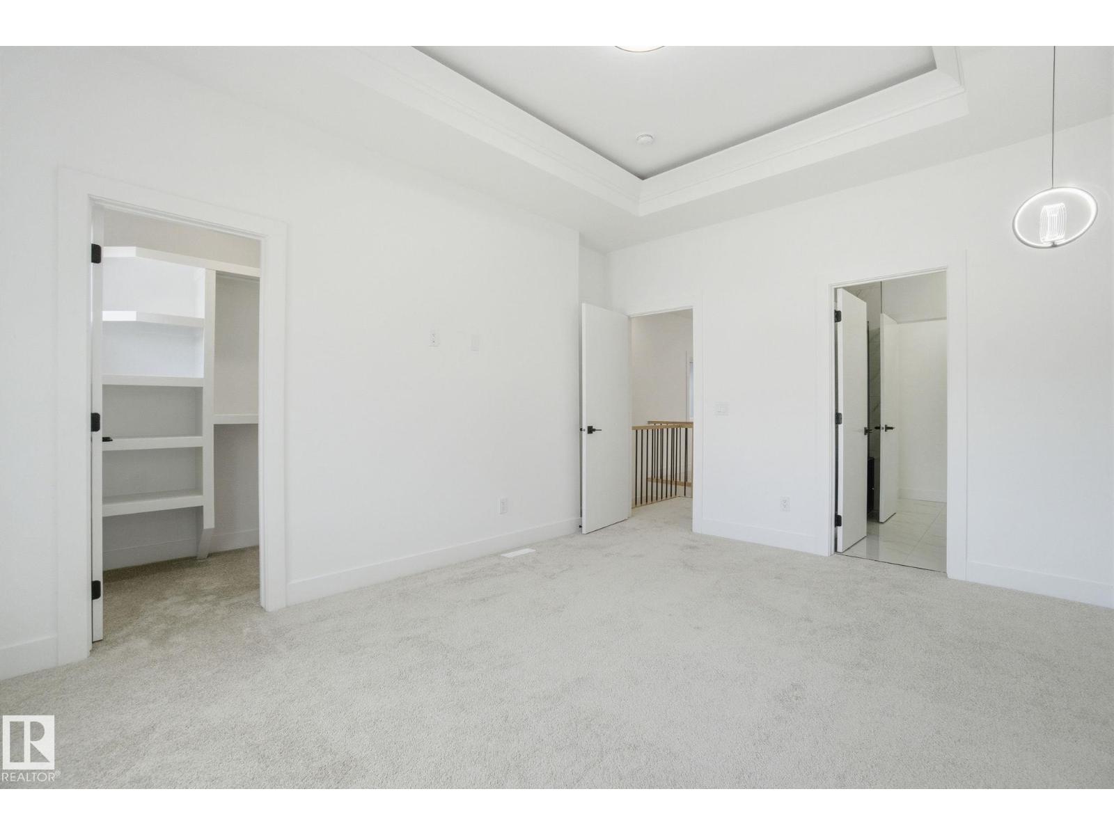 7605 92 AV NW - 36